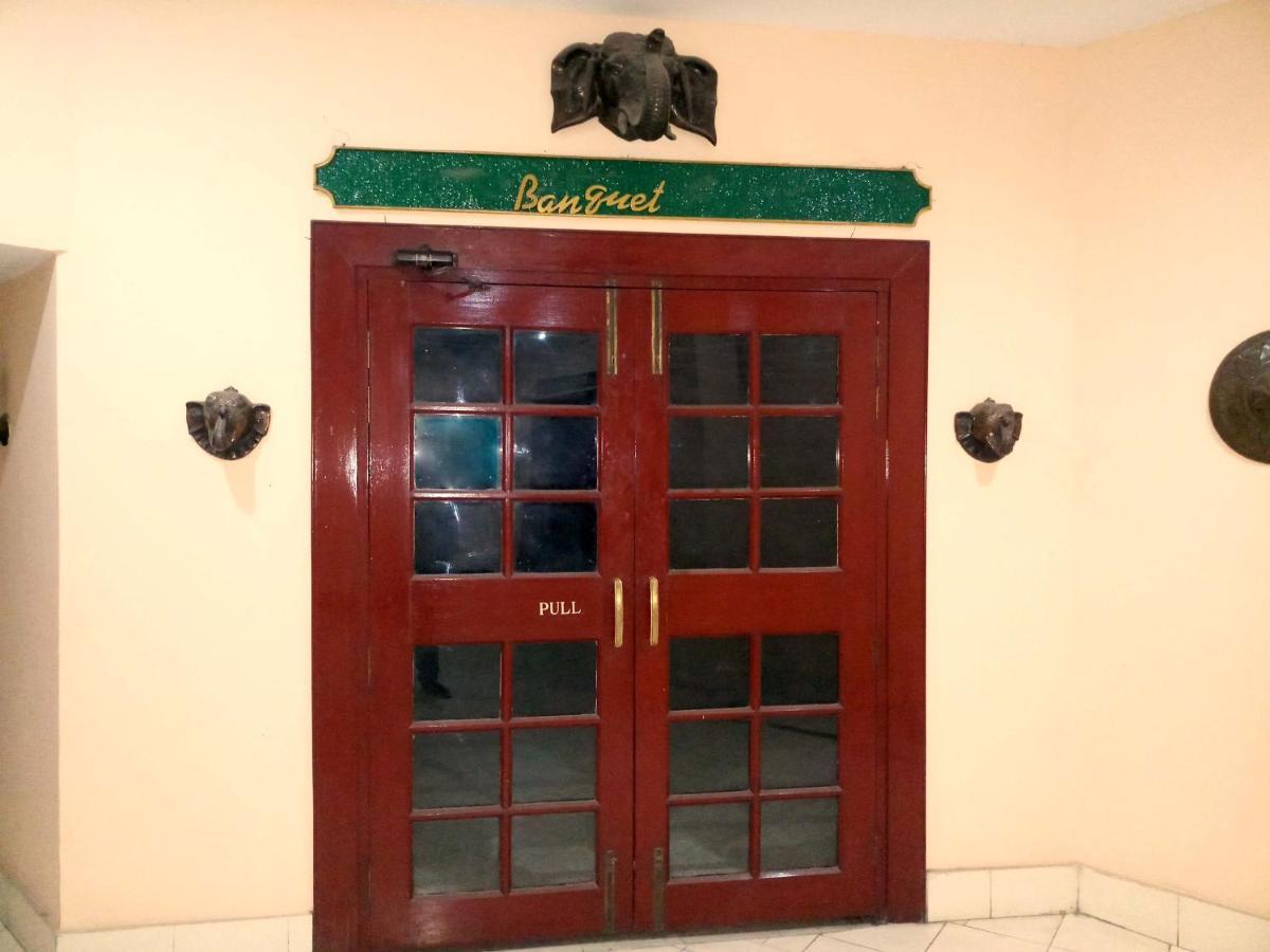 Hotel Indsurya Dibrugarh Ngoại thất bức ảnh