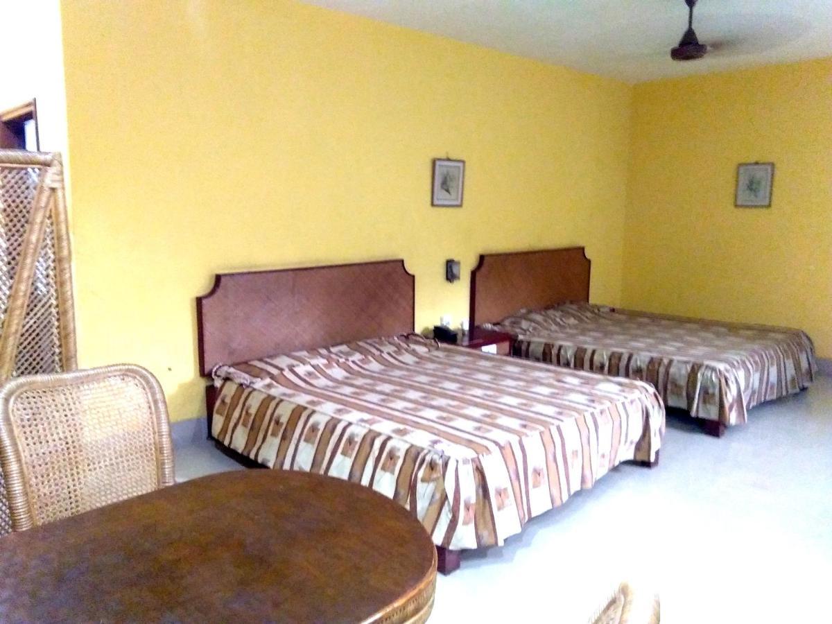 Hotel Indsurya Dibrugarh Ngoại thất bức ảnh