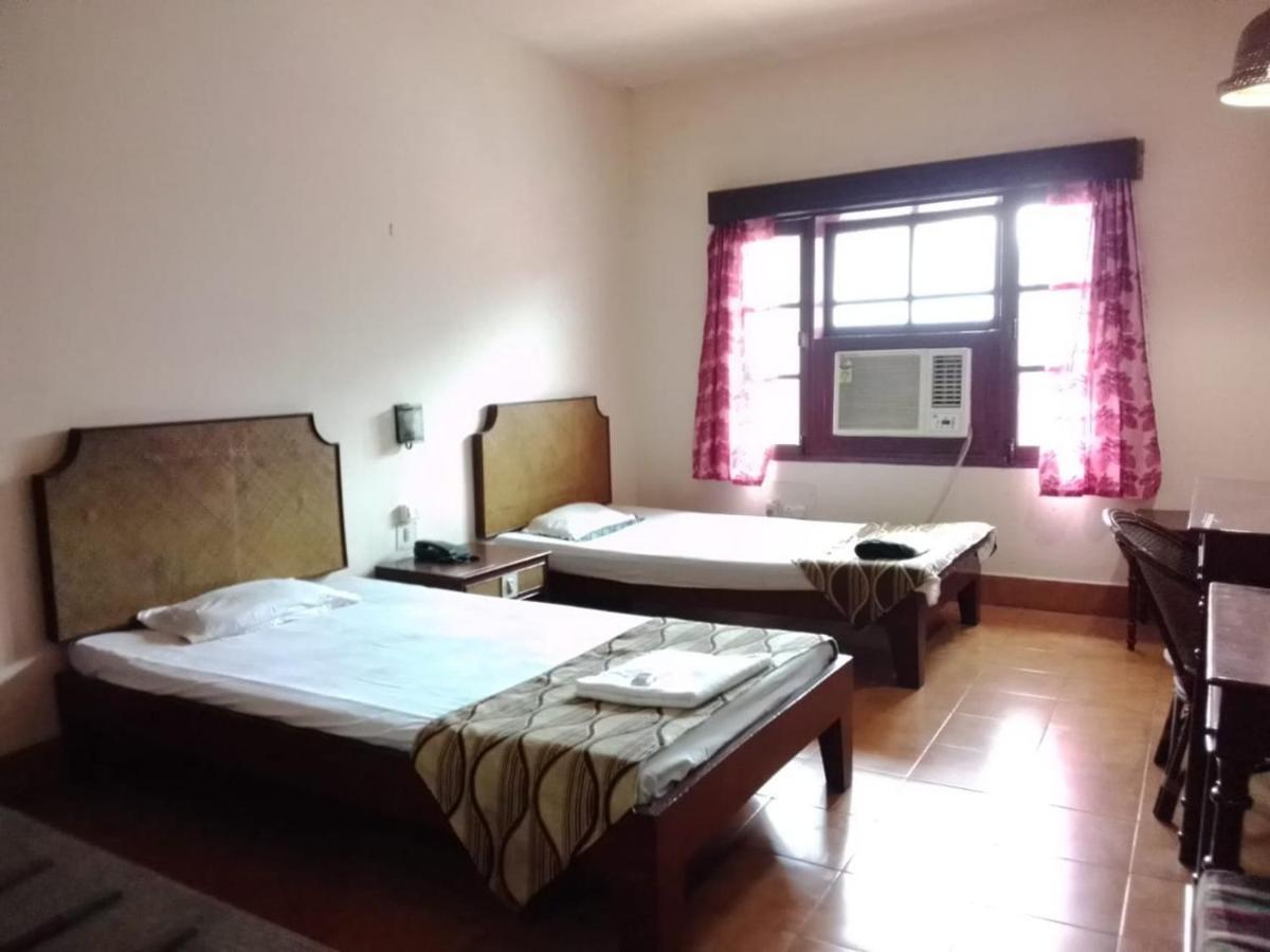 Hotel Indsurya Dibrugarh Ngoại thất bức ảnh
