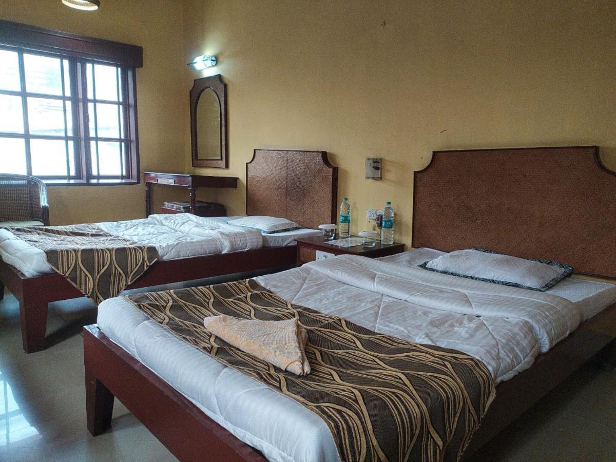Hotel Indsurya Dibrugarh Ngoại thất bức ảnh