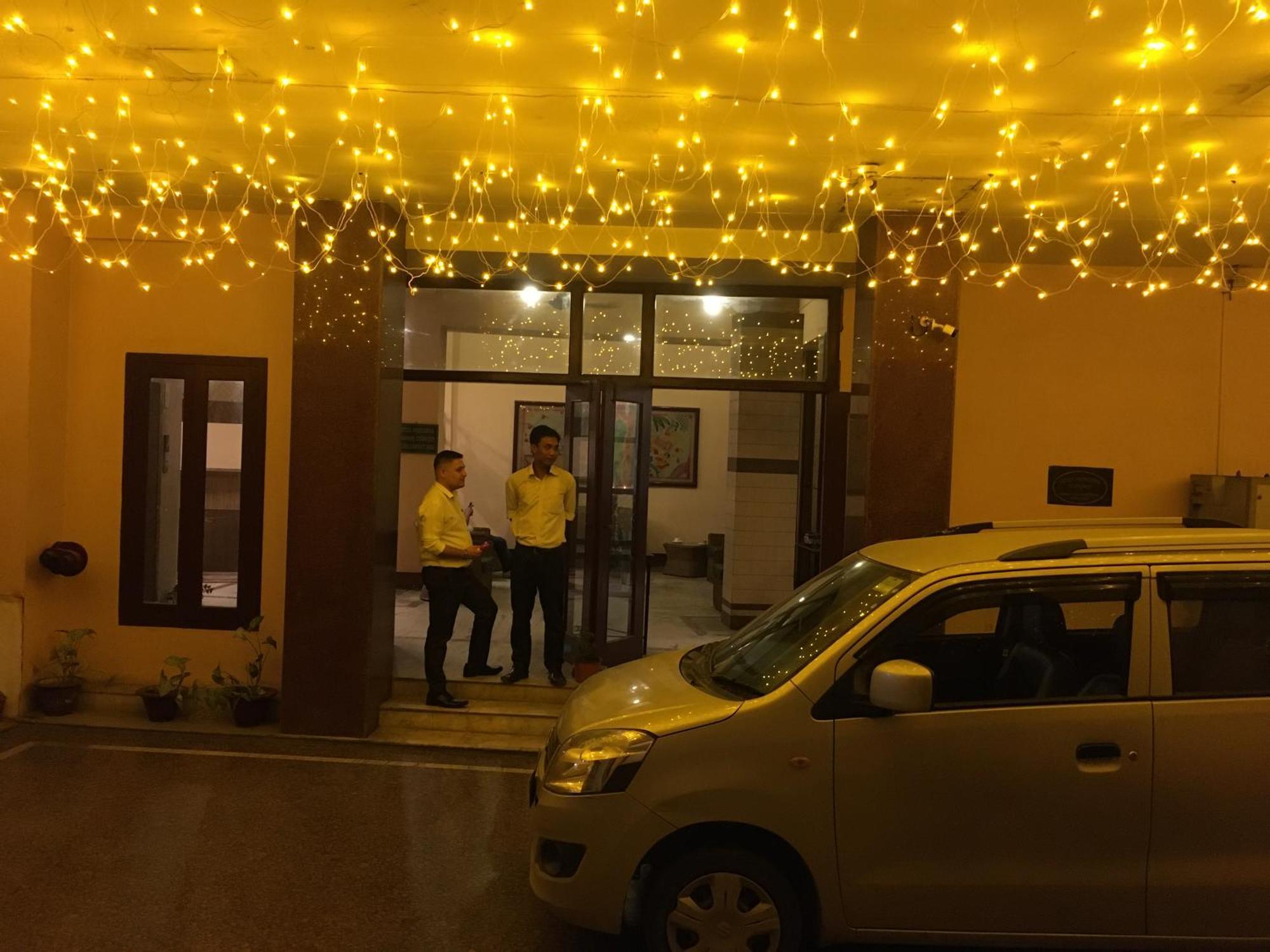 Hotel Indsurya Dibrugarh Ngoại thất bức ảnh